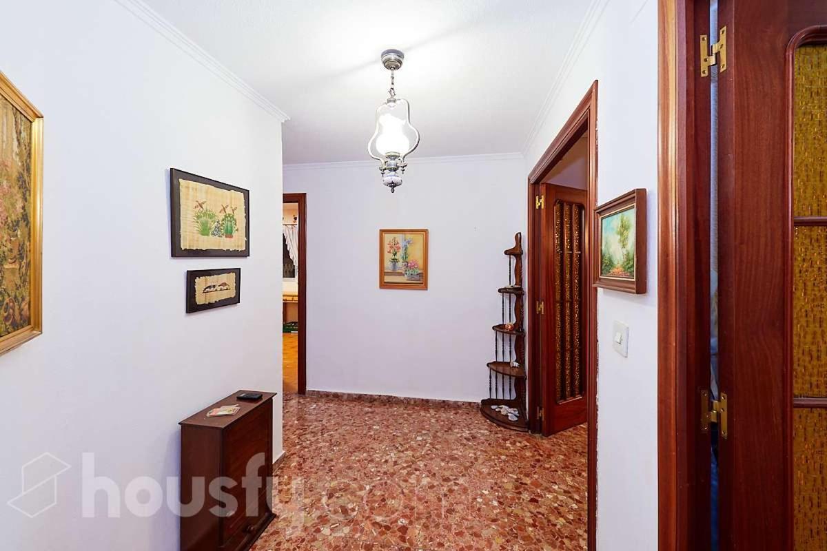 Classic Bedroom In The Center Of لقنت المظهر الخارجي الصورة