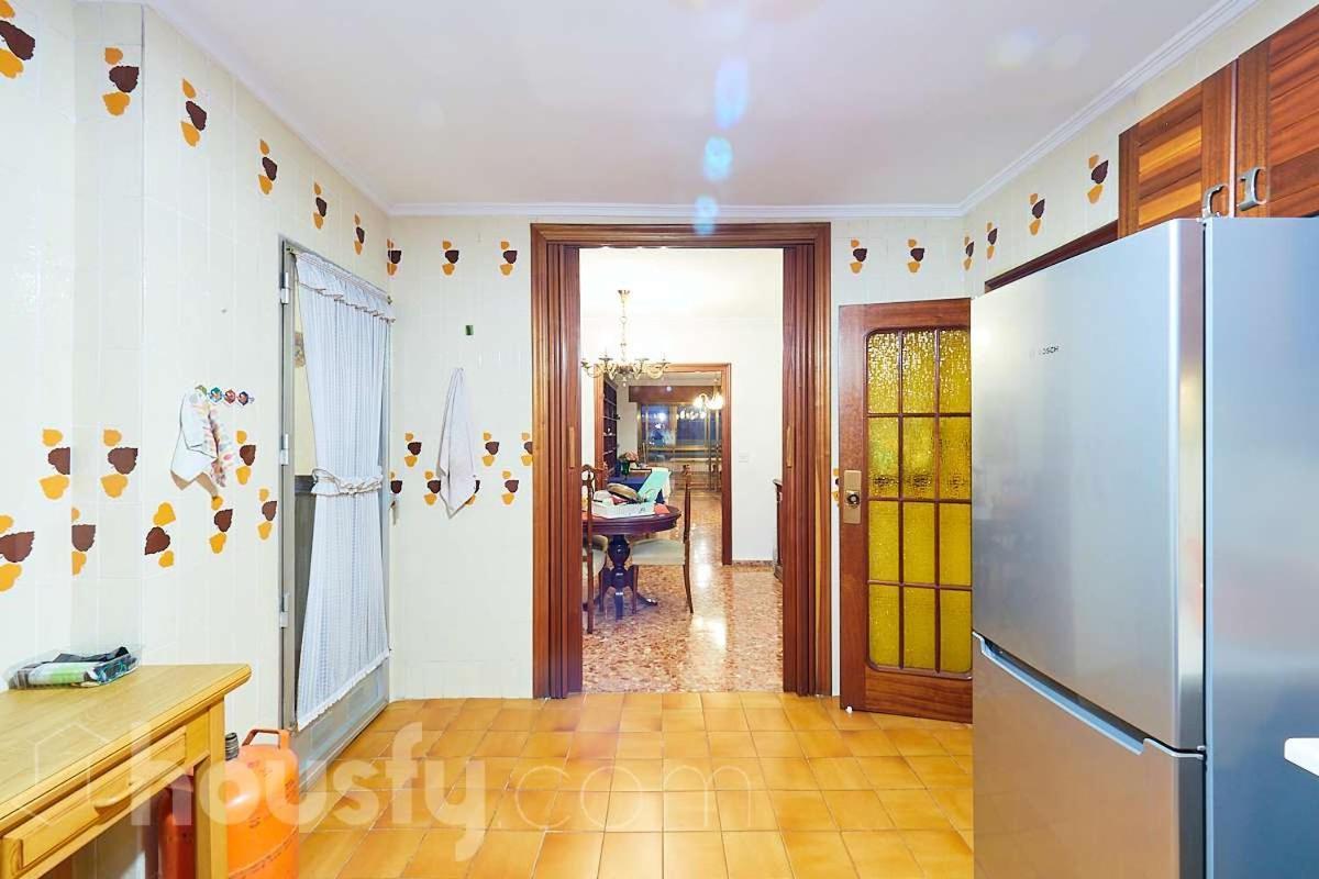 Classic Bedroom In The Center Of لقنت المظهر الخارجي الصورة